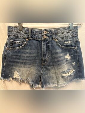 Kancan Distressed Denim Shorts Double Button Raw Hem Medium Wash Size 26/5